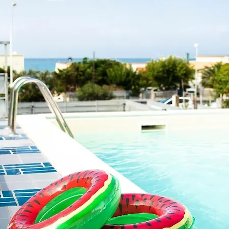 Seaside Marina Retreat: 2br With Pool & Beach Access Apartment Alcamo Marina